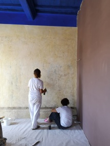 Rafa's painting the wall